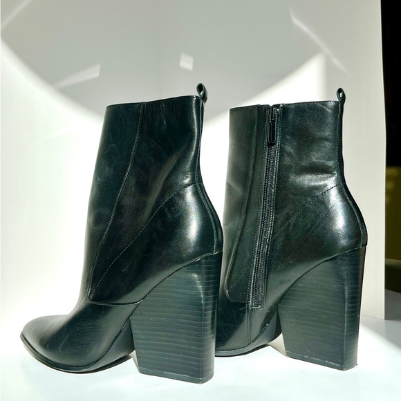 Bleecker & Bond Black Leather Booties with heels women’s size 9 - Picture 7 of 7